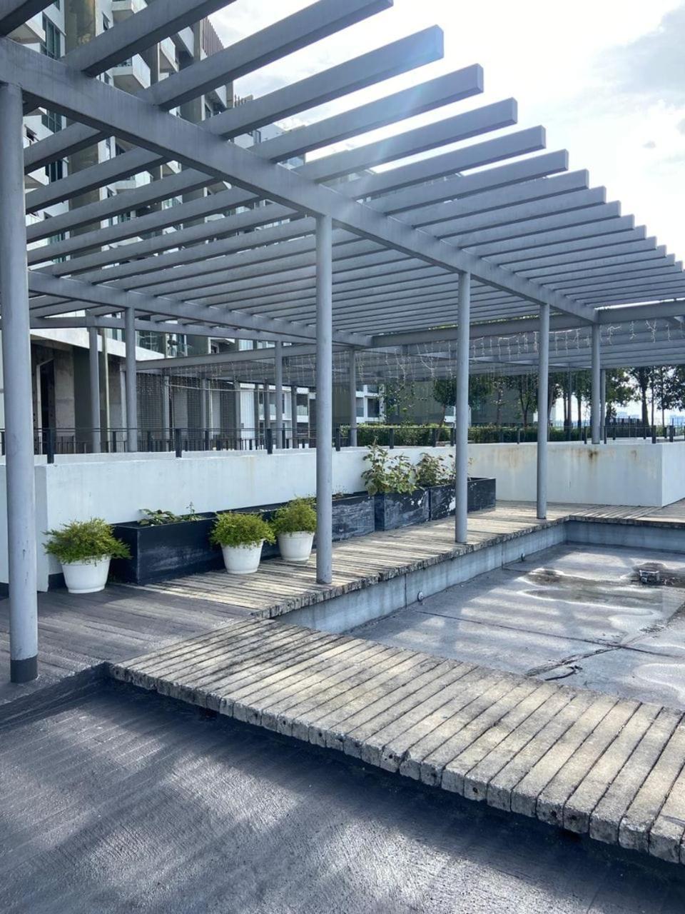 Apartment Rs
